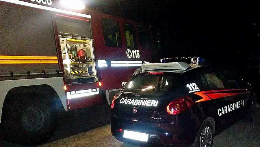 A Schiavonea in fiamme due auto di un noto imprenditore agricolo
