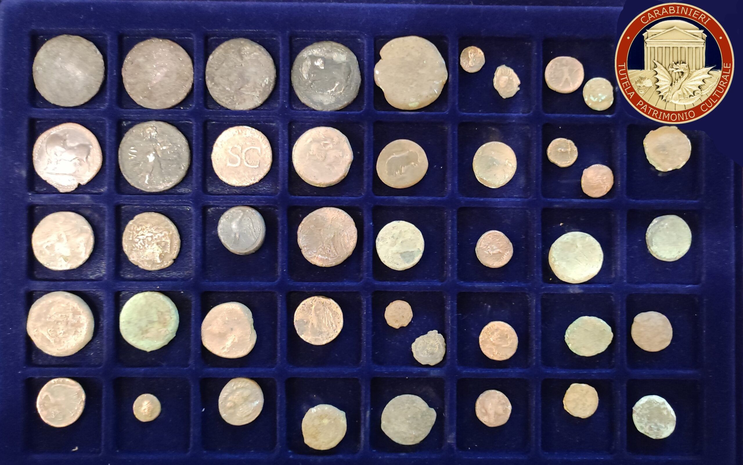 Dagli scavi con georadar e spilloni, alle aste illegali: l’allarmante business della ‘ndrangheta che “traffica” l’arte