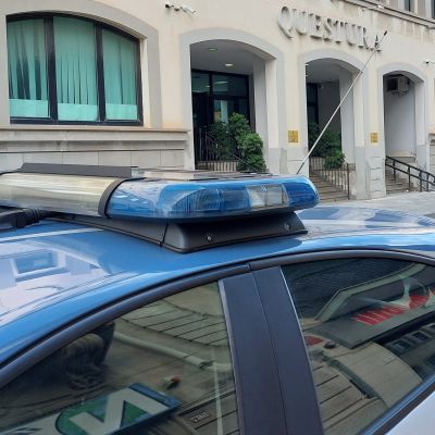 Reggio Calabria, si barrica in casa minacciando il suicidio. Salvato dalla Polizia