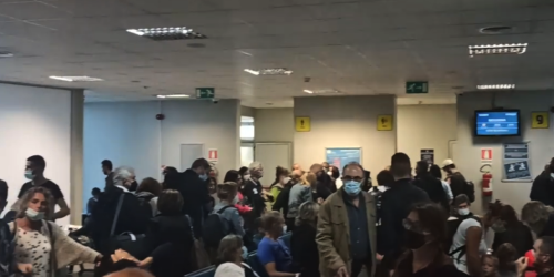 ritardi aeroporto lamezia