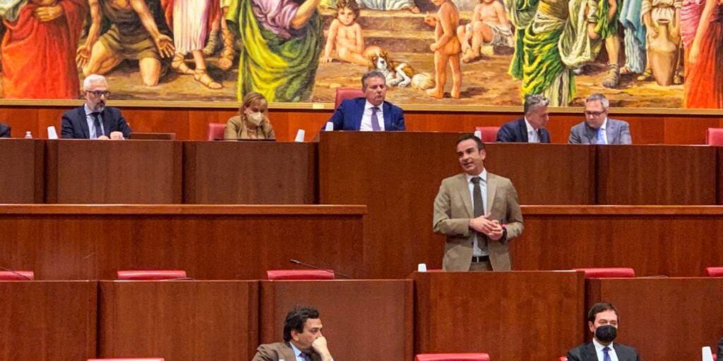 Legge sul “supplente”, i capigruppo dei partiti di centrodestra: «Stop speculazioni, rendiamo il Consiglio sovrano e indipendente»