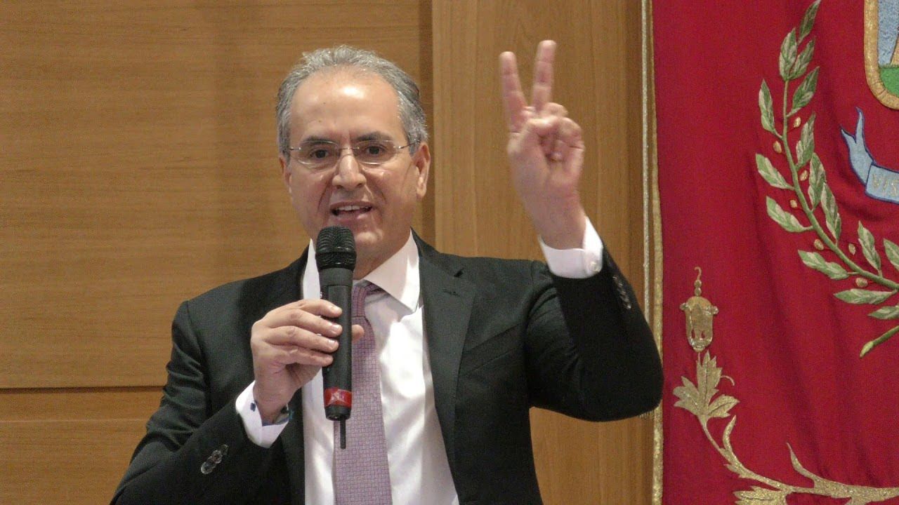 Mascaro indagato per aver mentito ai magistrati