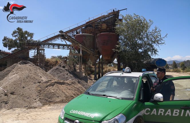 Reati ambientali, cantiere e impianto sequestrati a Crosia e Corigliano: tre denunce