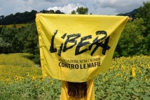 Furto alla coop che gestisce beni confiscati