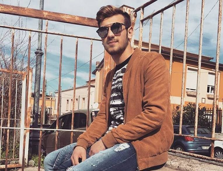 Mileto, 15enne uccide un coetaneo per gelosia