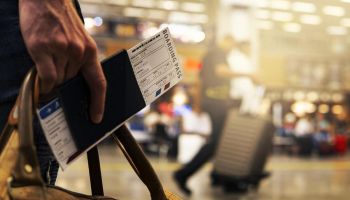 Il turismo trema davanti alla crisi, «settimane cruciali per prenotare i viaggi in Calabria, si rischia una sciagura»