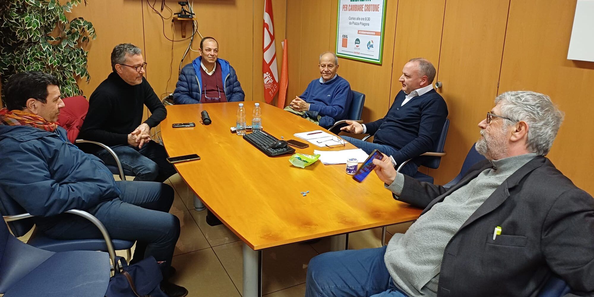 Cgil e associazioni insieme per il lavoro, nasce “La Via Maestra”