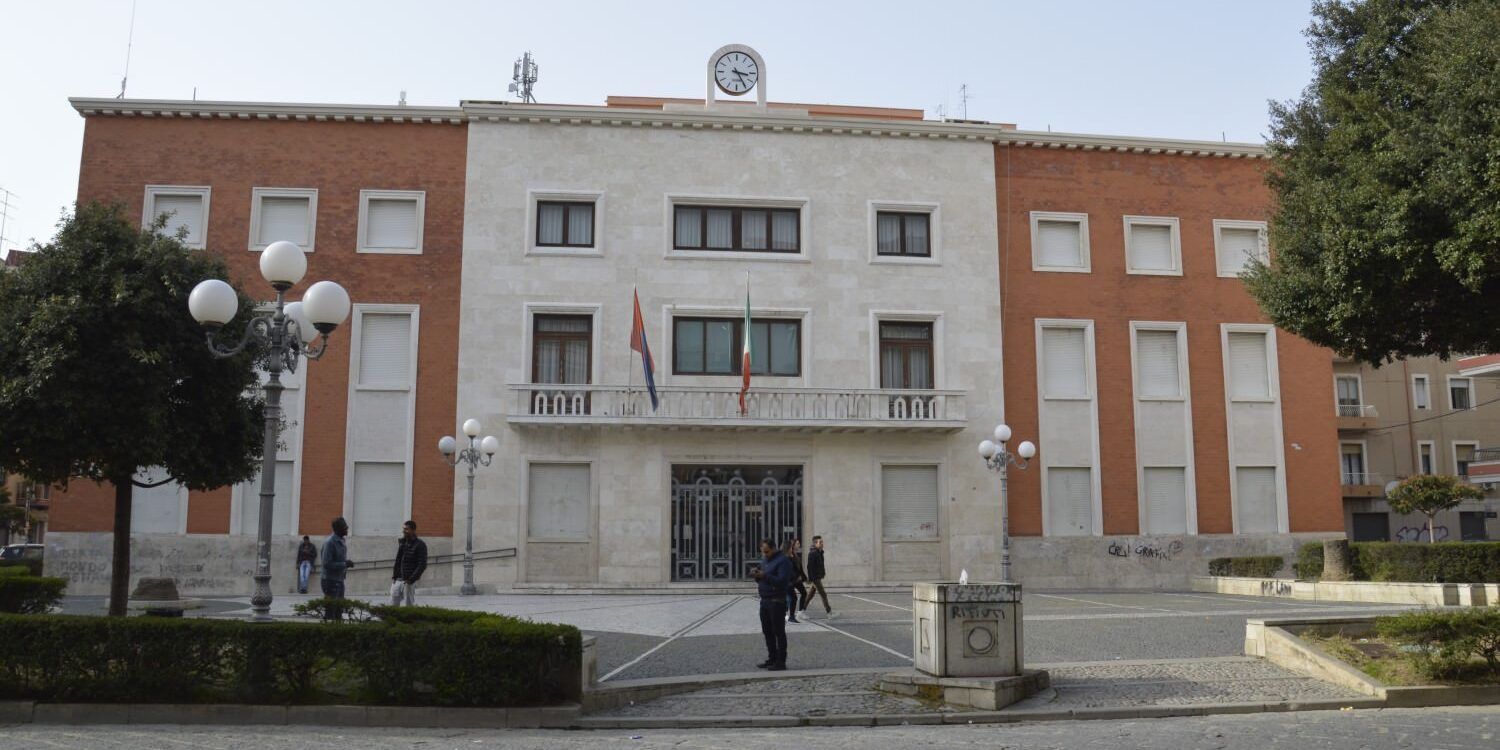 Caos al Comune di Crotone, i capigruppo disertano la riunione