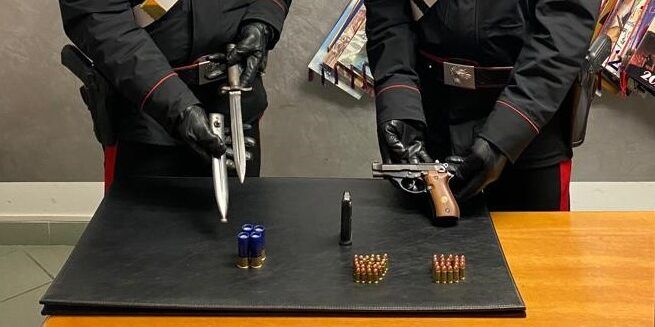 Va al lavoro con la Beretta, arrestato un 50enne di Botricello