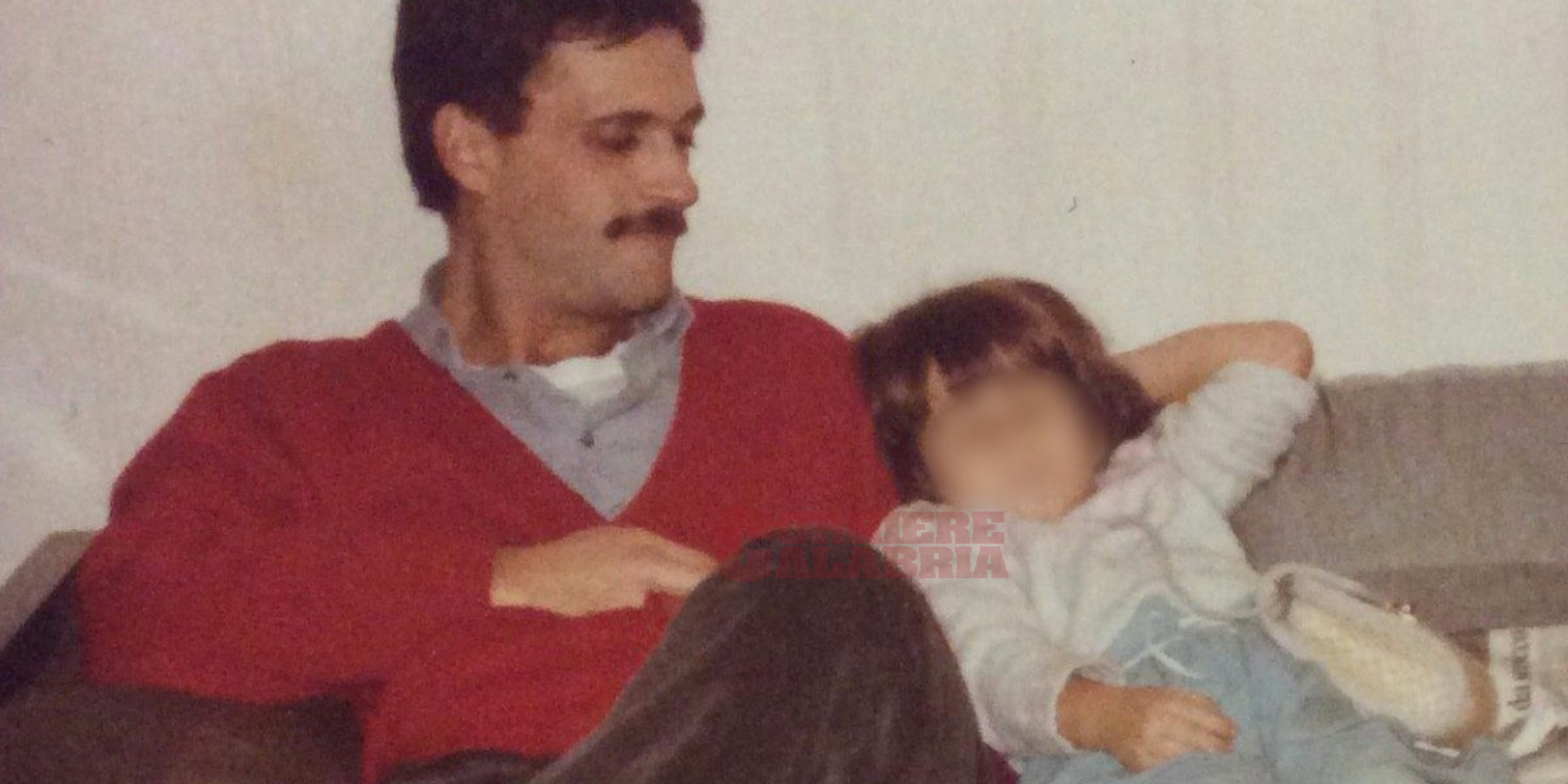 ‘Ndrangheta, l’omicidio Mormile e i dubbi dei giudici: i Servizi “deviati”, la Falange e la difesa di Pace