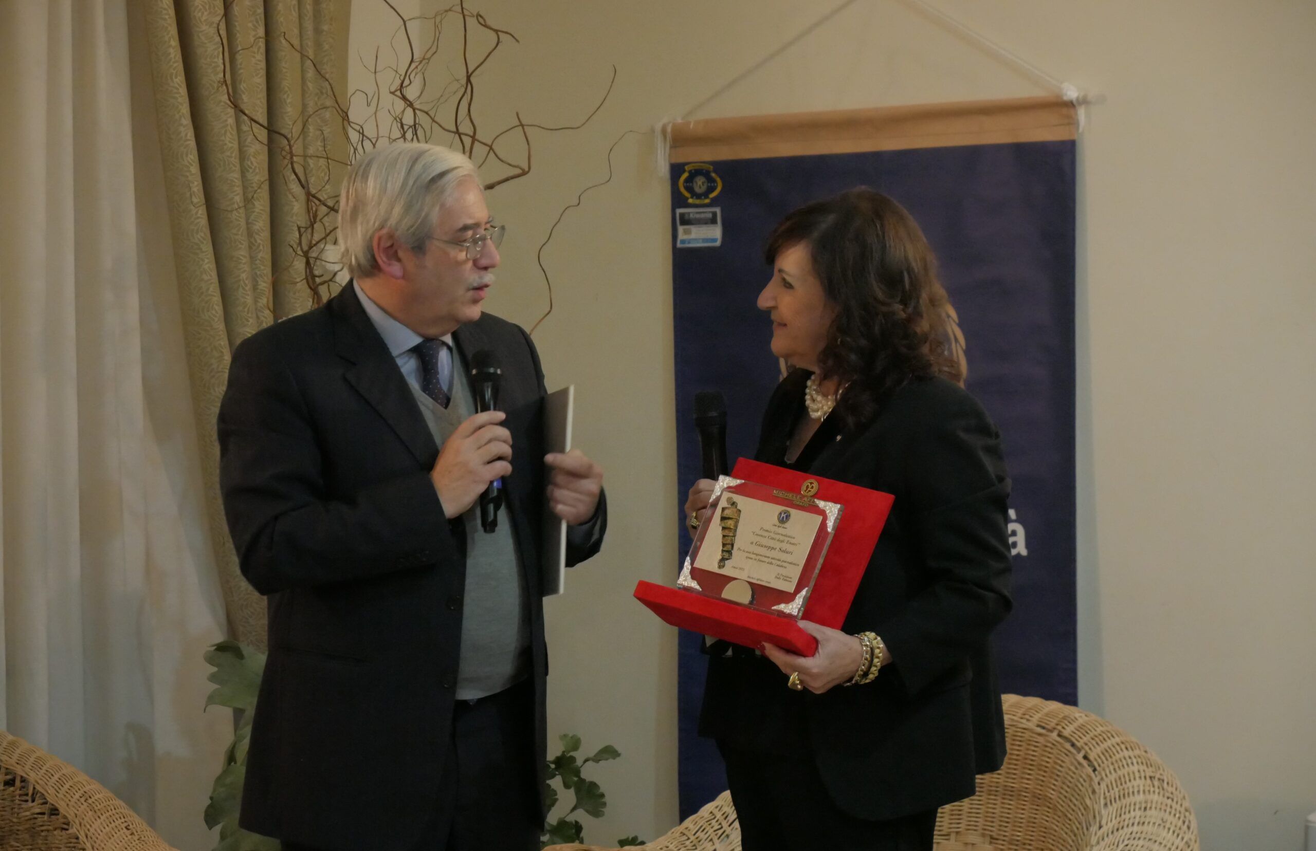 A Giuseppe Soluri il primo premio giornalistico Kiwanis “Città degli Enotri”