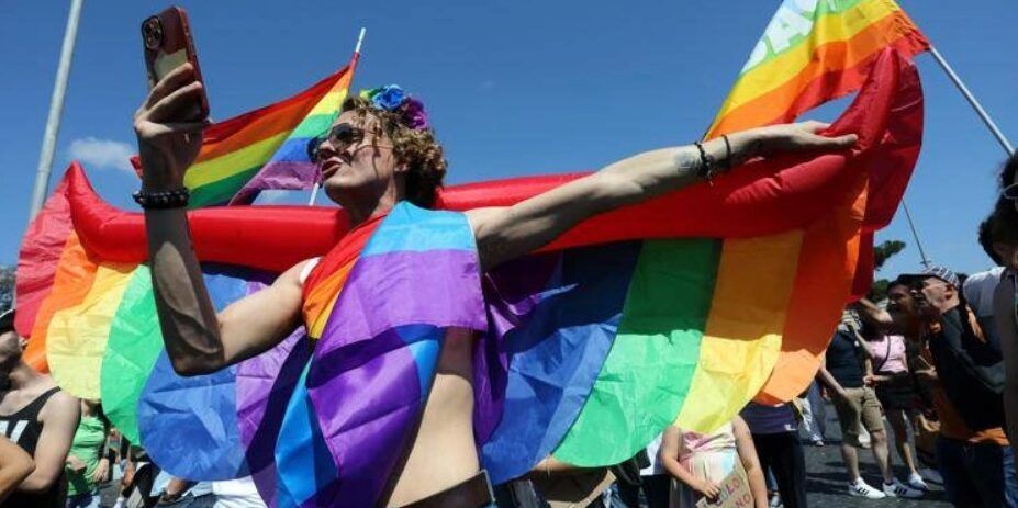 Pride di Catanzaro, la polemica si infiamma. La Lega: «Usati fondi comunali»