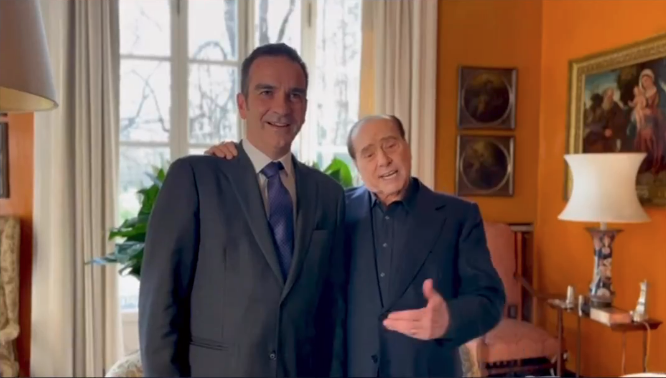 Il saluto di Berlusconi ai calabresi «pronti a conquistare la Sicilia grazie al Ponte» – VIDEO