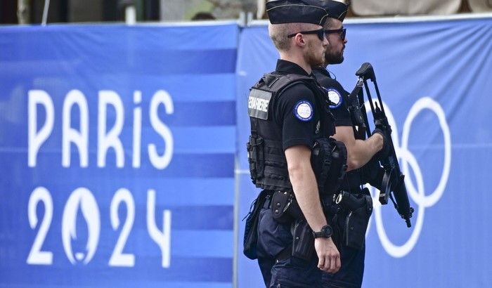 Parigi blindata per le Olimpiadi: alta l’allerta terrorismo