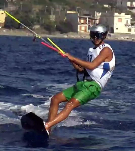 Circolo Velico Santa Venere campione italiano di kite con Flavio Ferrone