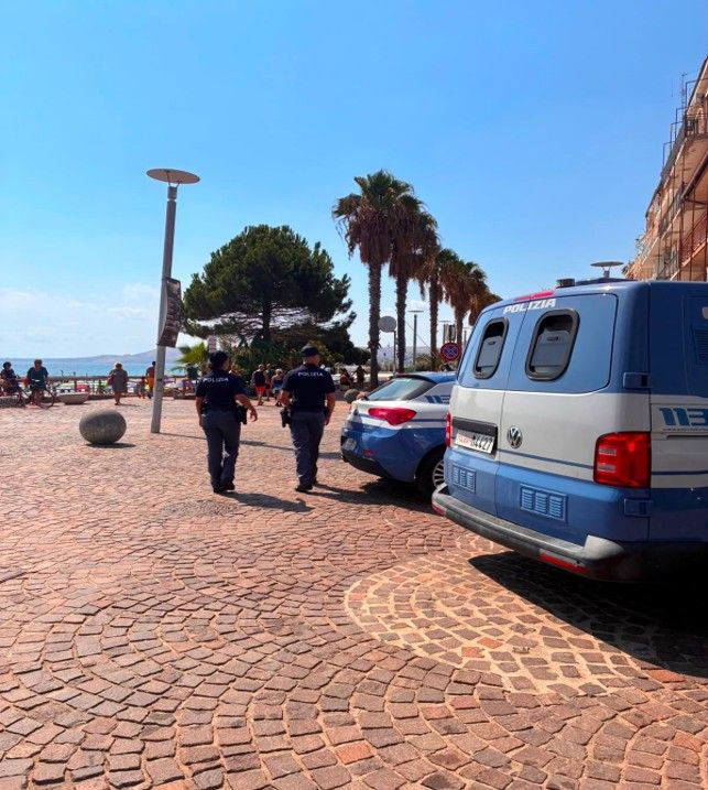 Crotone, controlli a tappeto per Ferragosto: 5 denunce e oltre 2.600 persone identificate