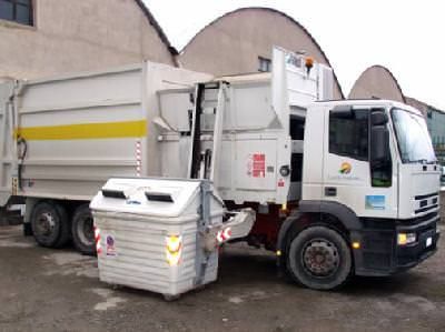 I Comuni non pagano, raccolta dei rifiuti a rischio nella Locride