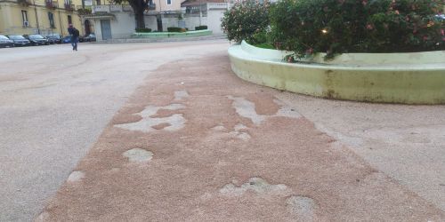 piazza riforma deteriorata