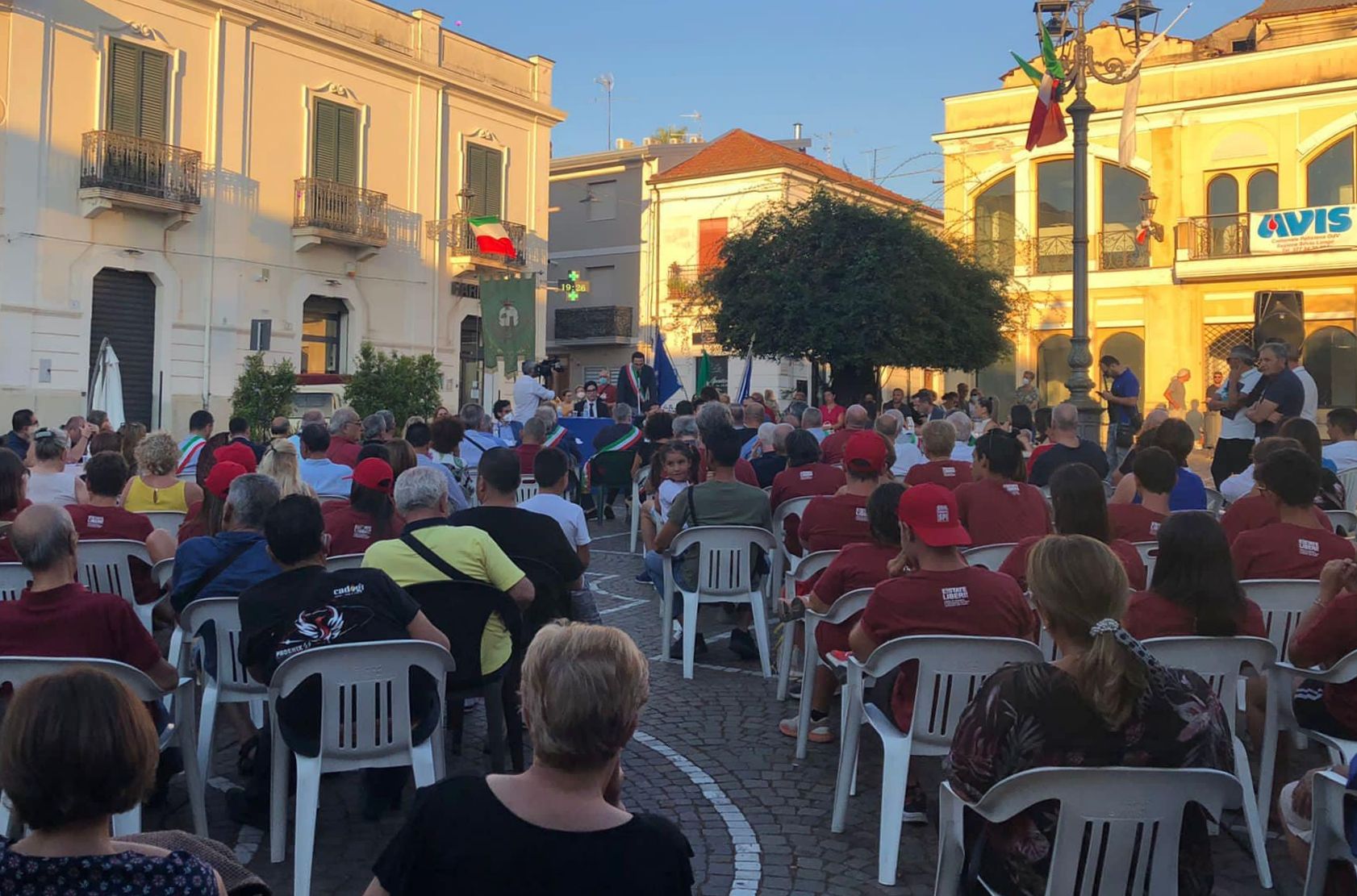 Ospedale di Polistena, continua la protesta di sindaci e cittadini. Tripodi: «Incontreremo il prefetto»