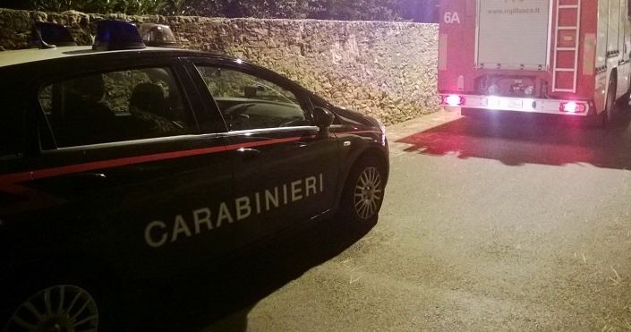 Incendiò le auto dei familiari, arrestato un reggino