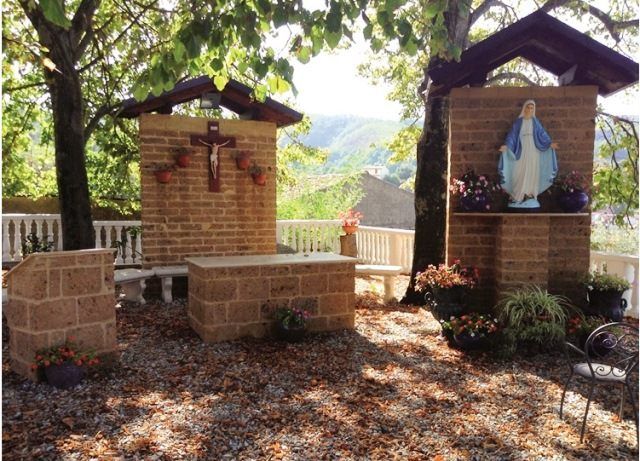 Quel santuario è abusivo. E la procura lo vuole sequestrare