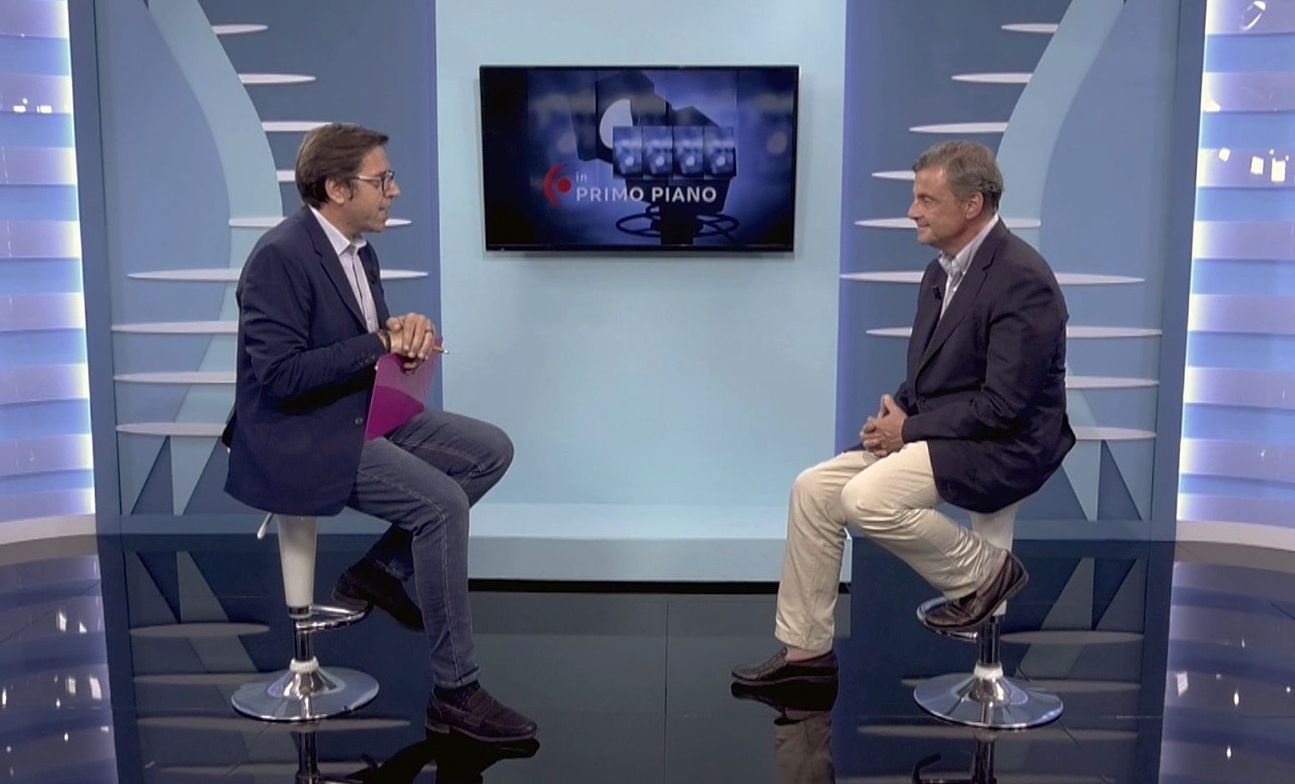 Calenda: «Il Gemelli di Roma è il più grande ospedale calabrese. La governance della sanità ritorni allo Stato»