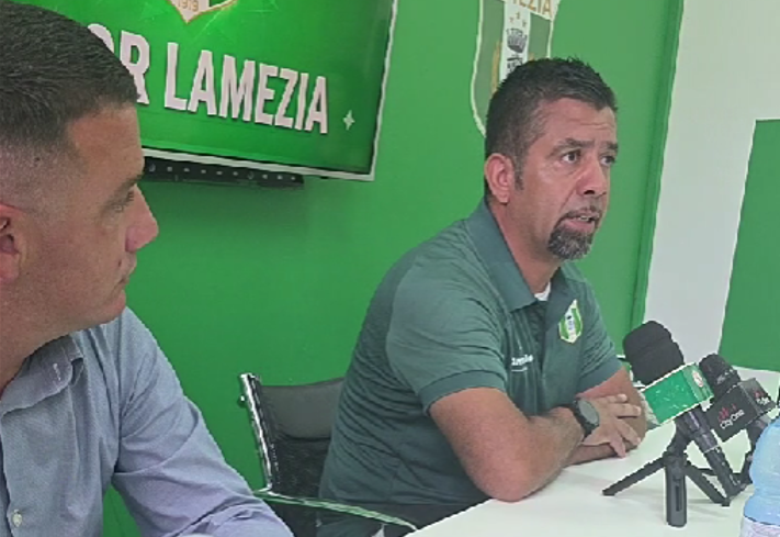 Vigor Lamezia, presentati Ramondino e Vargas: «Serve unità per costruire il futuro»