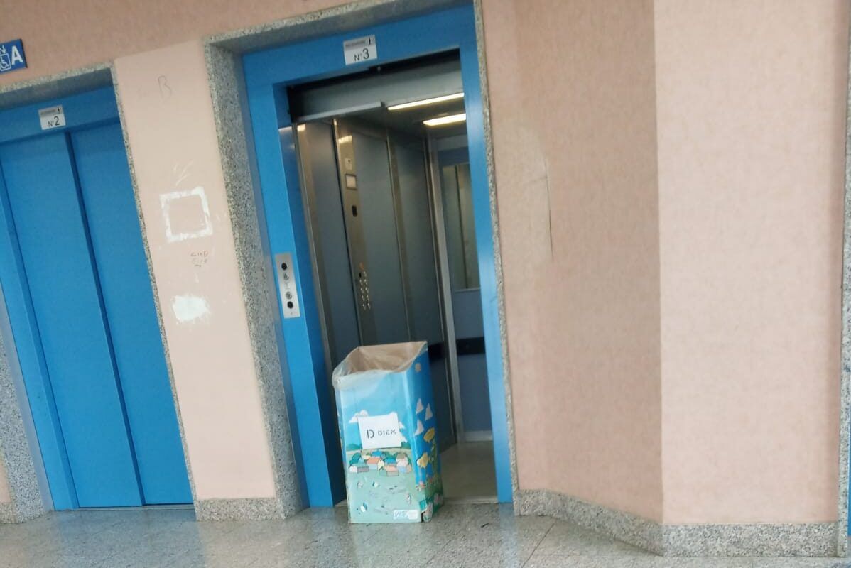 Lamezia, si rompe il bacino in ospedale e deve telefonare a un amico per essere soccorsa