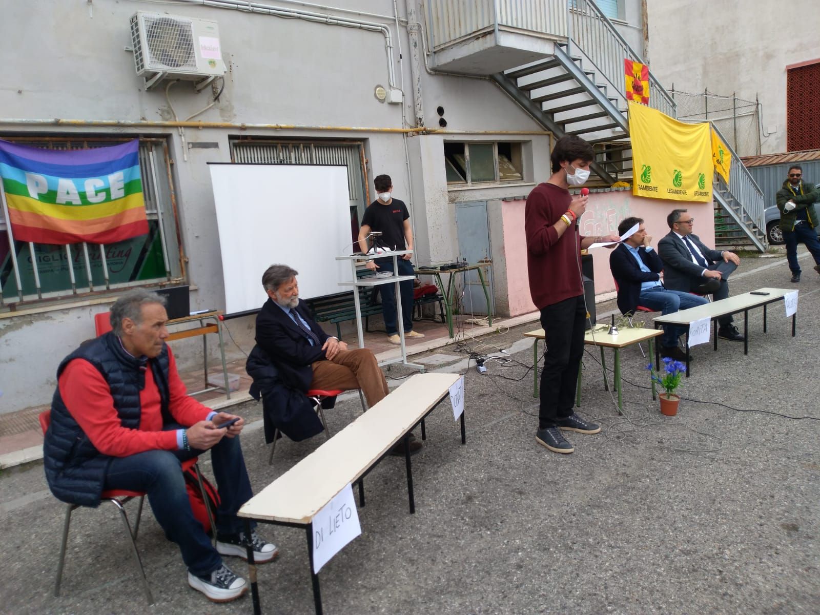 Catanzaro, primo confronto tra i quattro candidati sindaco: al centro i contenuti più che le polemiche