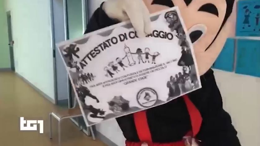 Scuole trasformate in hub vaccinali: l’iniziativa della Regione raccontata al Tg1