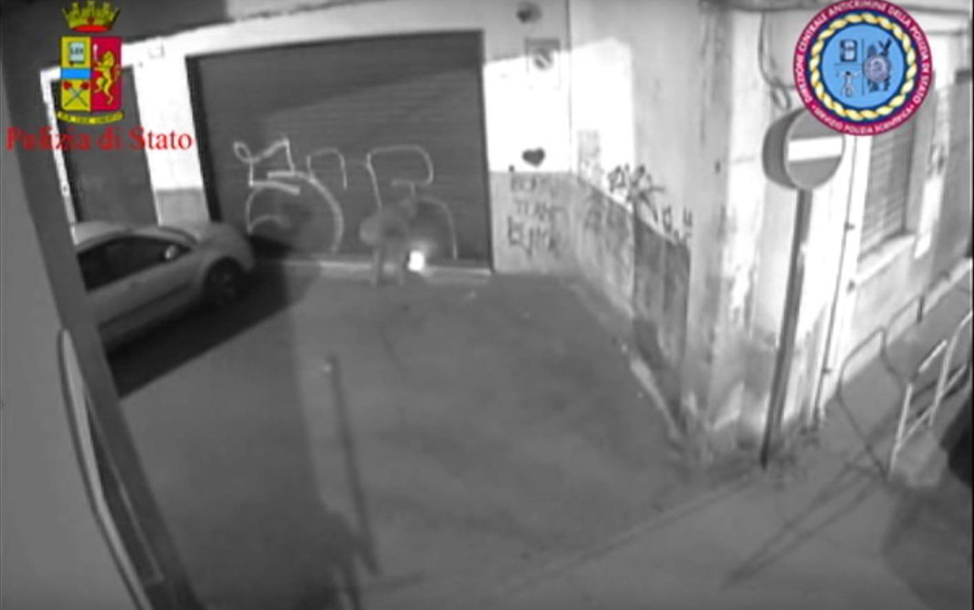 Bomba contro autolinee Romano, in manette un dipendente