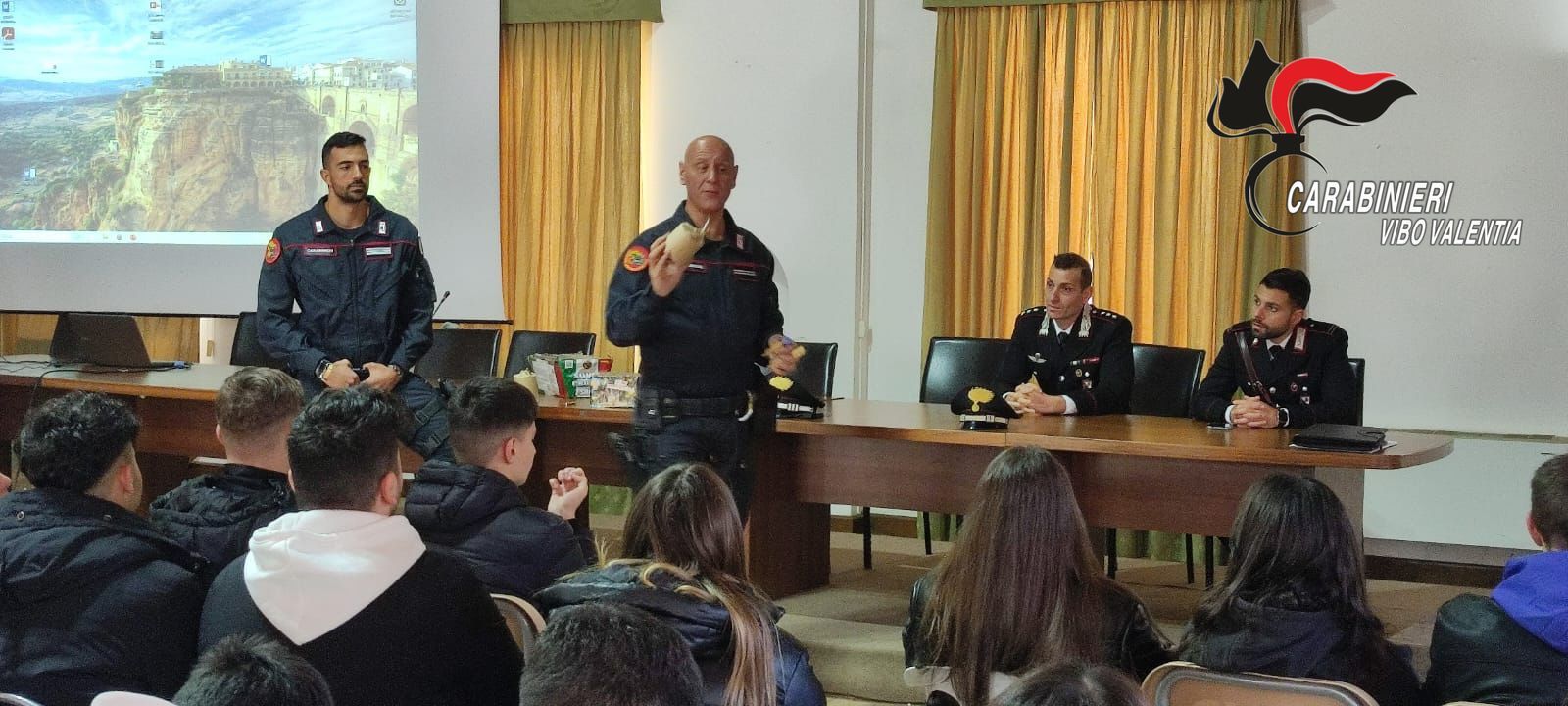 Carabinieri artificieri in prima linea per la sicurezza durante le festività natalizie – VIDEO
