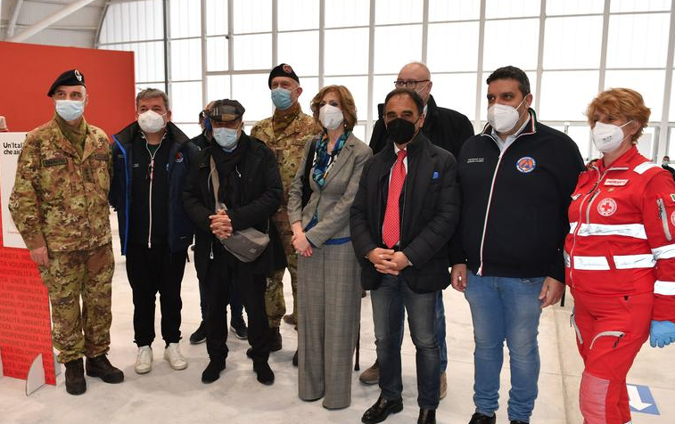 Covid, inaugurato l’hub vaccinale a Catanzaro