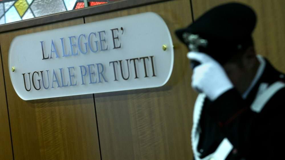 ‘Ndrangheta in Veneto, il clan Grande Aracri alla sbarra per estorsione e riciclaggio