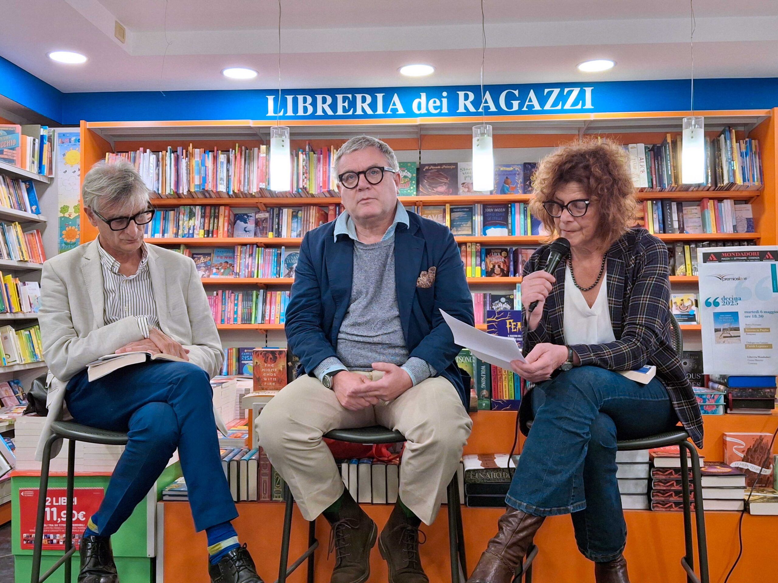 Marco Ferrante ha presentato “Ritorno in Puglia” alla Mondadori di Cosenza