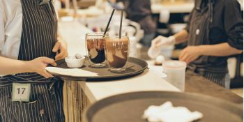 Sfruttamento, lavoratori in nero e senza diritti. L’altro volto del turismo in Calabria