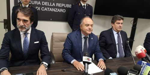 La filiera della disperazion. Gratteri: «Ricostruiti i viaggi dalla Turchia»
