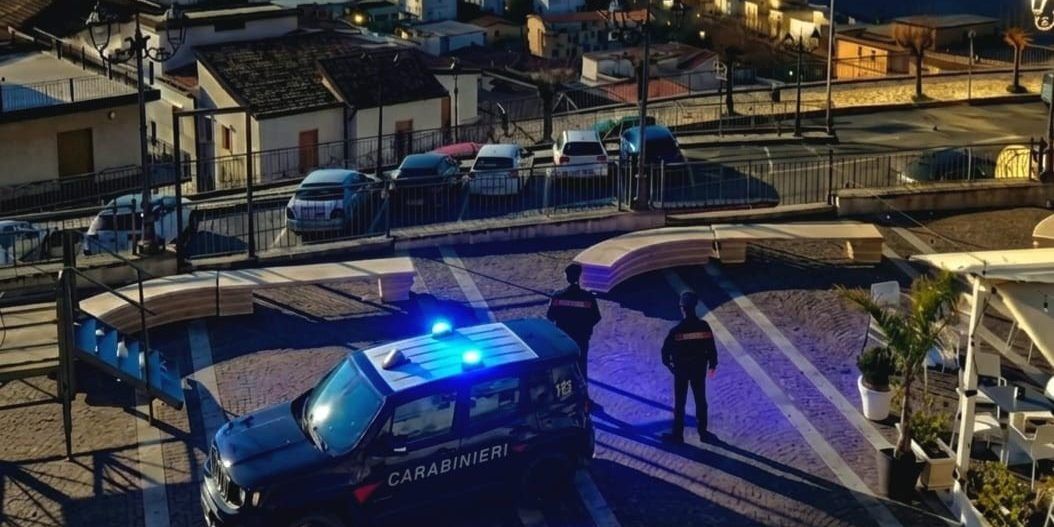 Controlli dei carabinieri sulla “movida” nel Paolano: un arresto, una denuncia e sanzioni