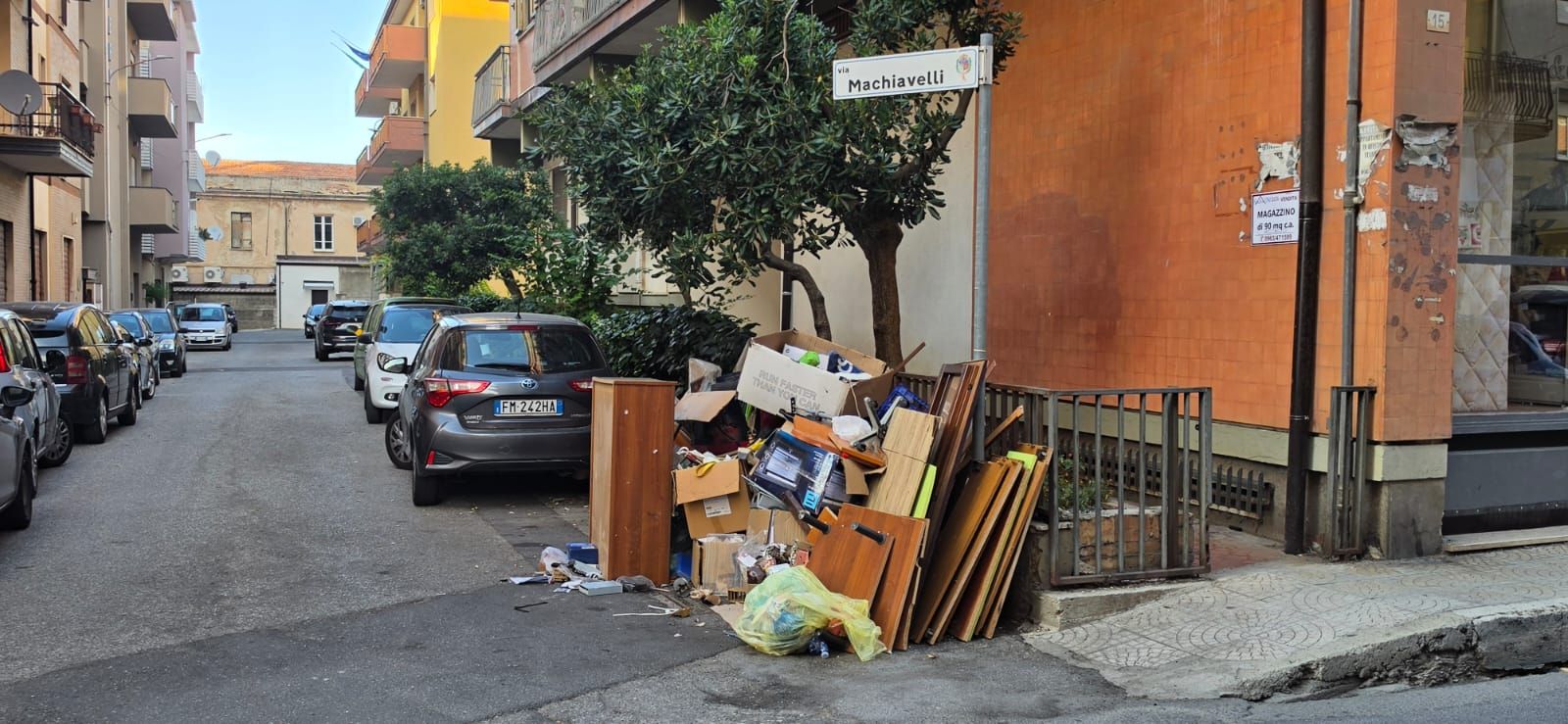 Discarica abusiva in pieno centro a Vibo, individuato e sanzionato il responsabile