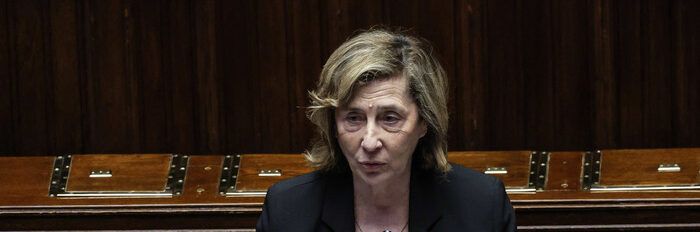 La vedova Biagi: «Imperdonabile chi tolse la scorta»