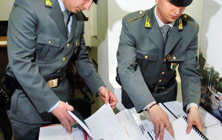 Fisco, sequestrati beni per 370mila euro nel Cosentino