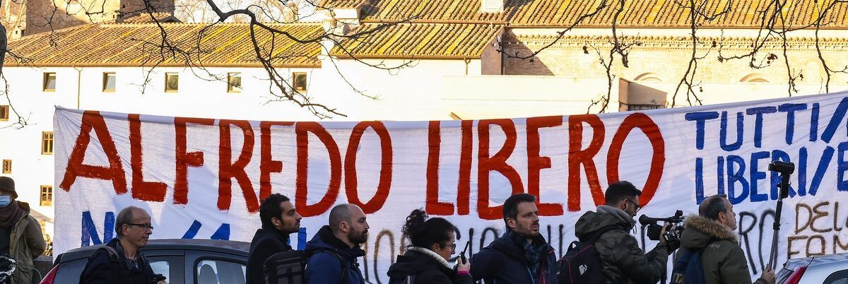 Caso Cospito, sotto scorta Delmastro e Ostellari