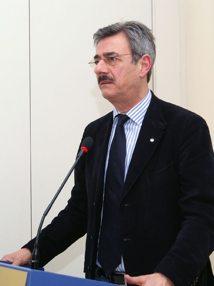 TRAGEDIA A COSENZA | La Uil si scaglia contro la «carità pelosa»