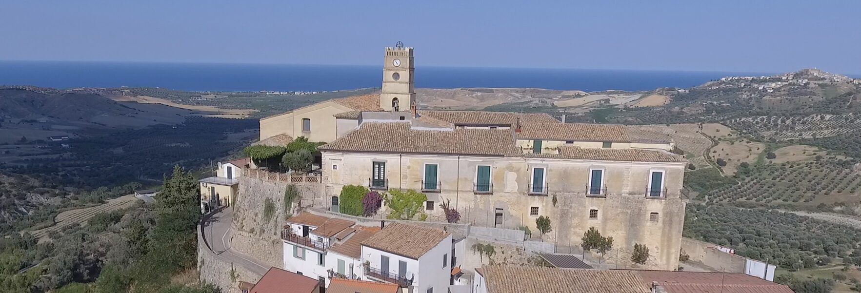 Abusivismo edilizio, il comune di Crosia chiede la revoca del commissariamento: «Nessuna infrazione»