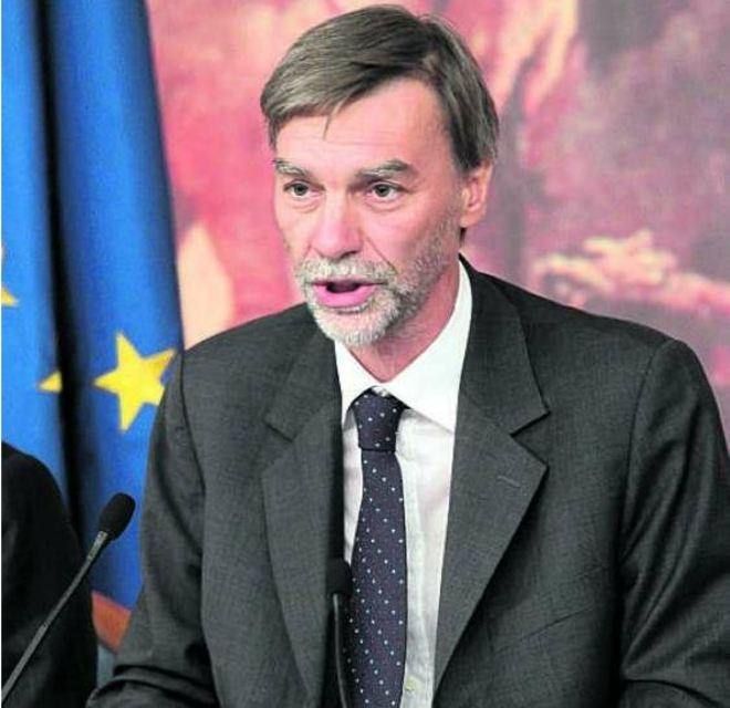 «Ryanair ha scelto da tempo di lasciare Crotone»