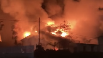 Paura e fiamme in un ristorante a Palmi: in azione i vigili del fuoco – VIDEO