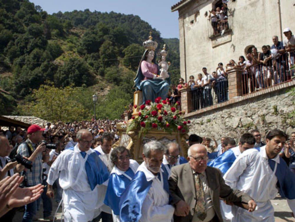 ‘Ndrangheta, la Diocesi: «Polsi luogo di preghiera non di riunioni boss»