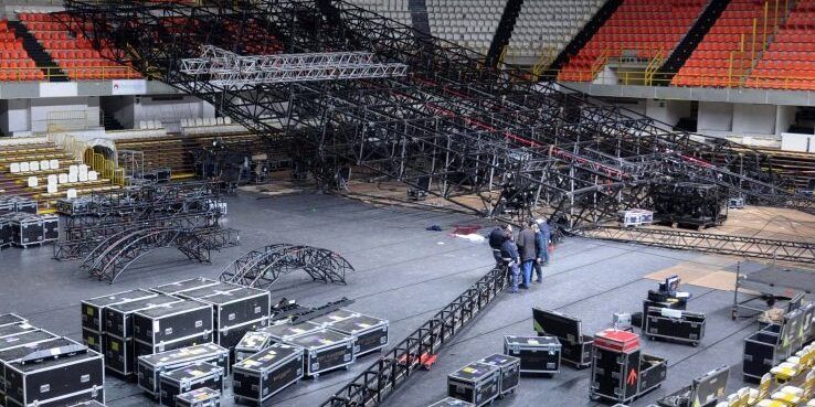 Crollo del palco di Laura Pausini, la Cassazione conferma 5 condanne