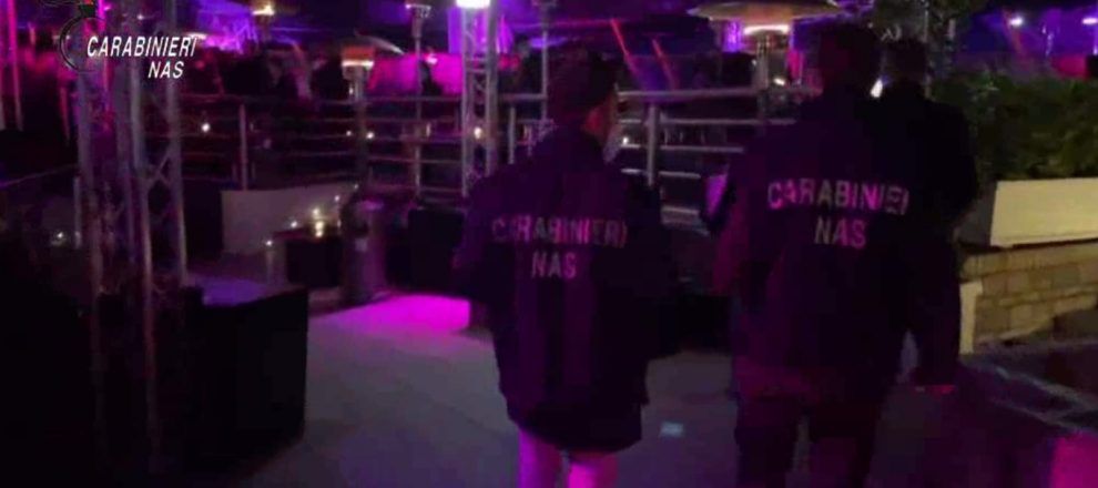Reggio, sequestrata discoteca abusiva allestita in una tensostruttura