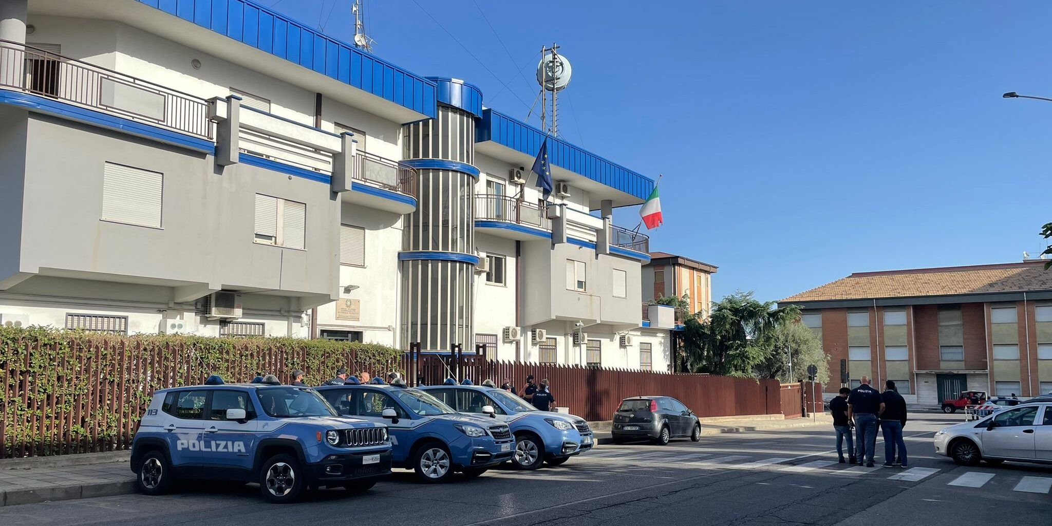 Omicidio a Corigliano Rossano, la Polizia ferma un uomo: è un connazionale della vittima